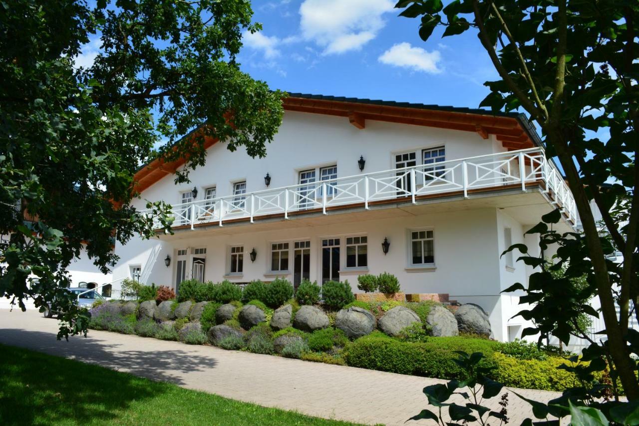 Reiterhof Und Pension Eichenhof Haiger Luaran gambar